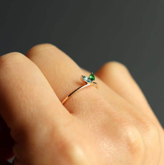 HA Ring Futatsubu /Blue Topaz , Green Garnet