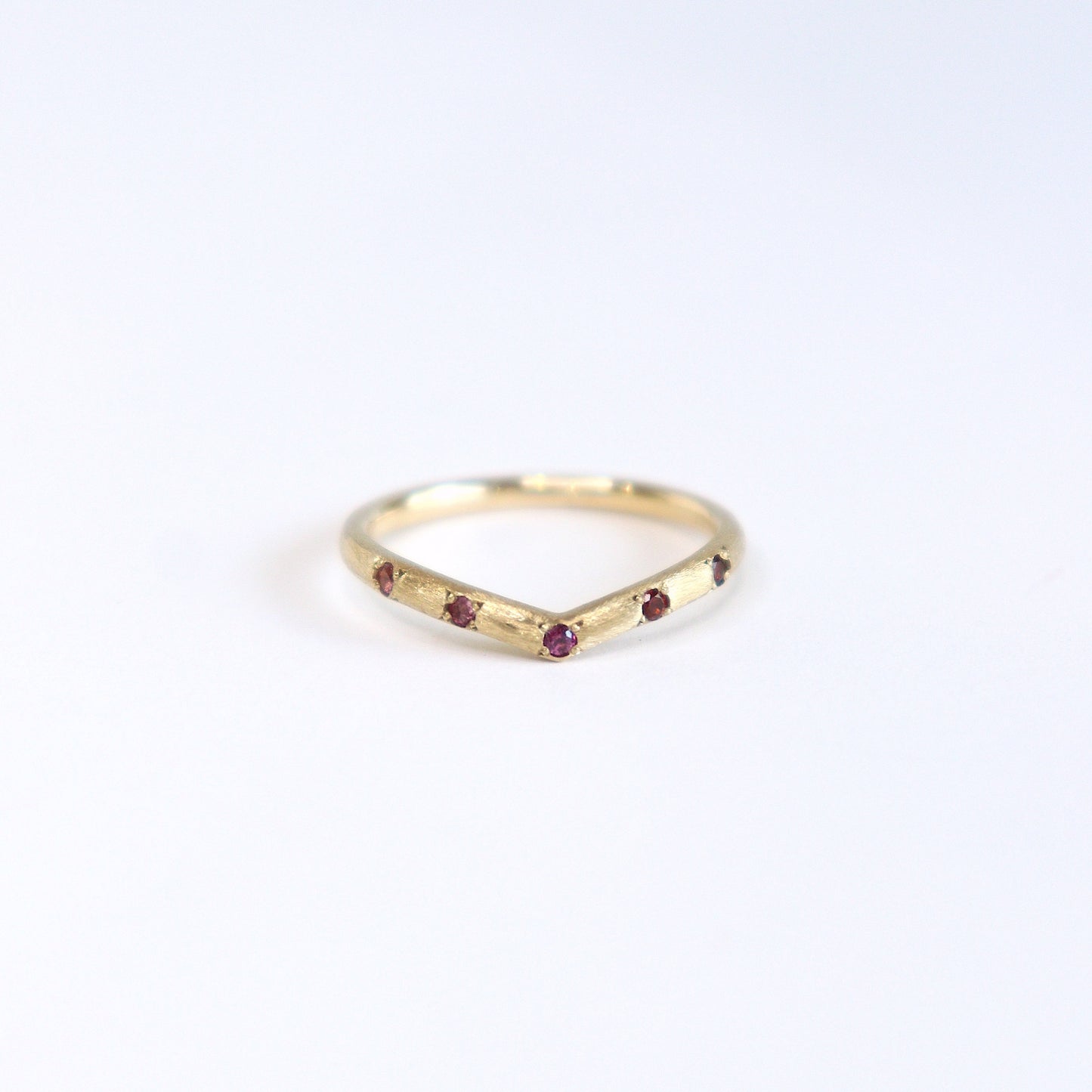 V Ring / Red