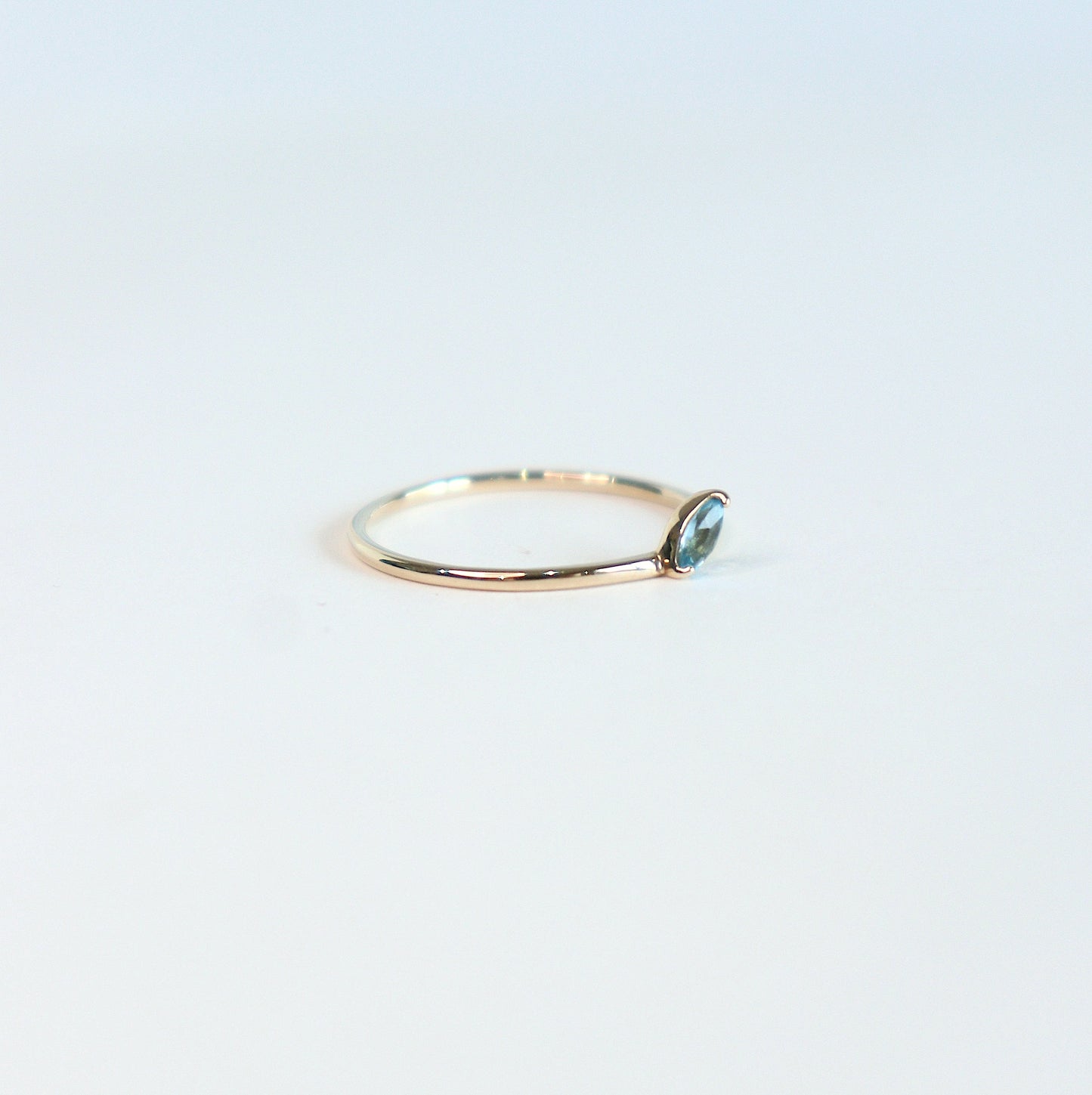 HA Ring ヒトツブナナメ n/Blue Topaz