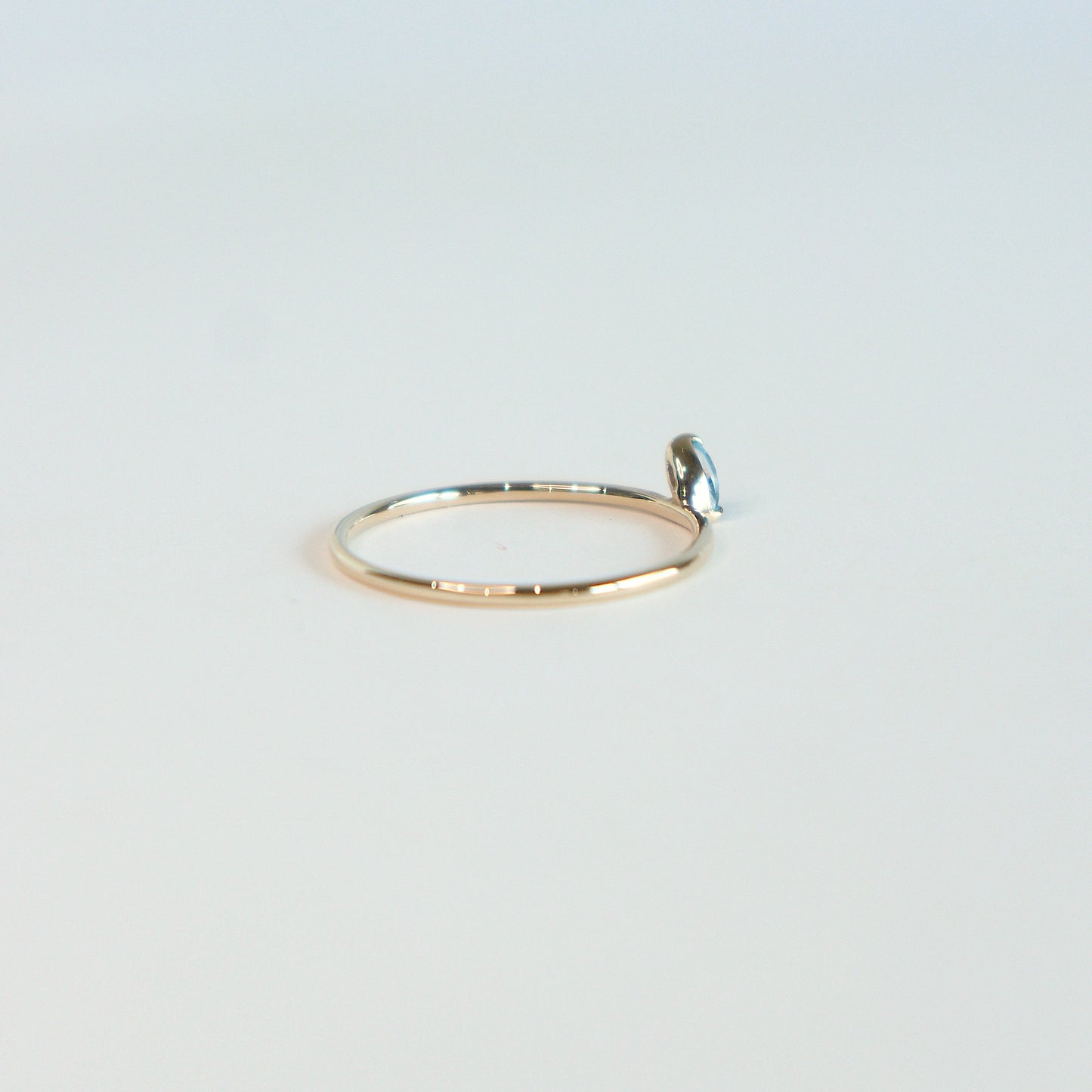 HA Ring ヒトツブナナメ n/Blue Topaz