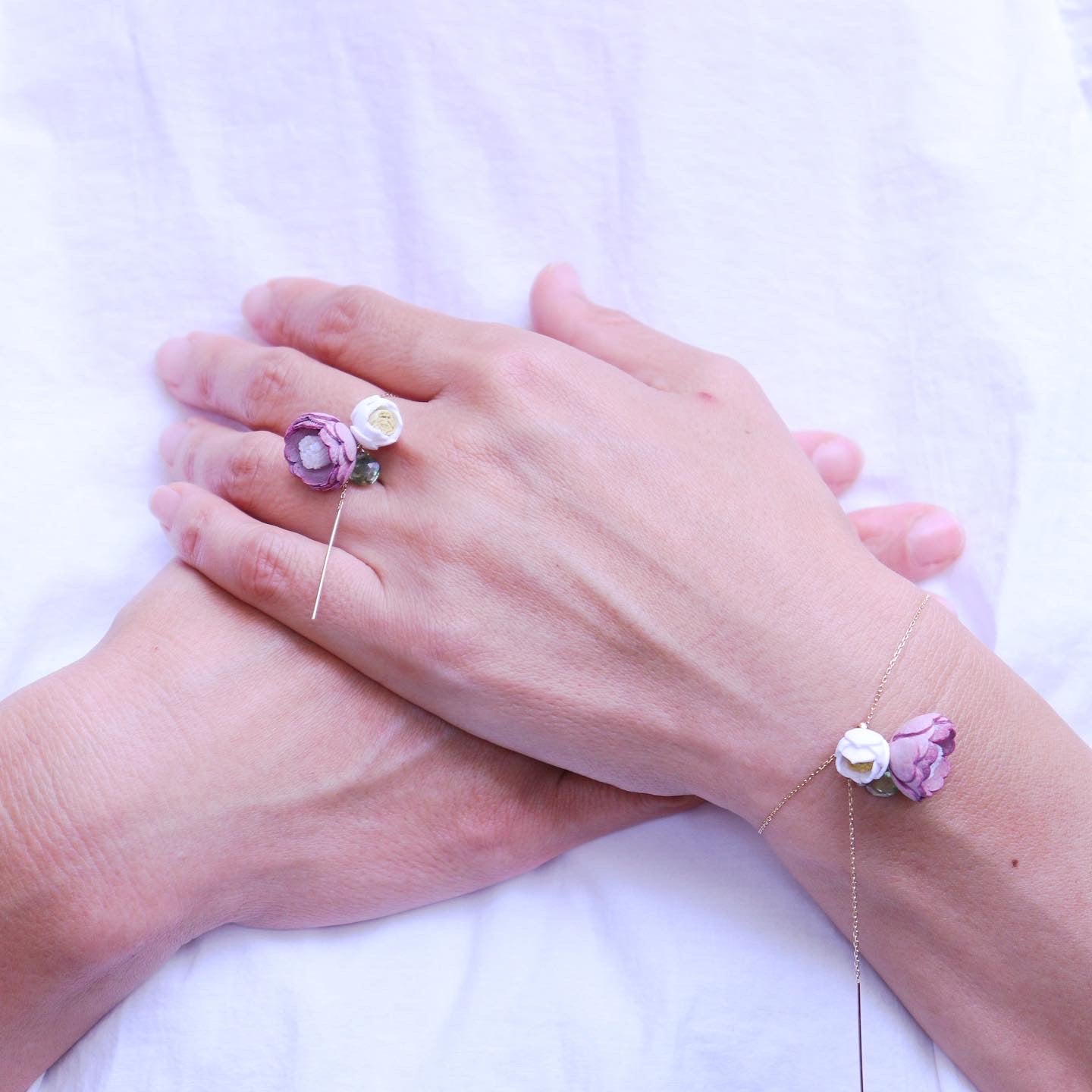 Chain bracelets and Pierced earrings